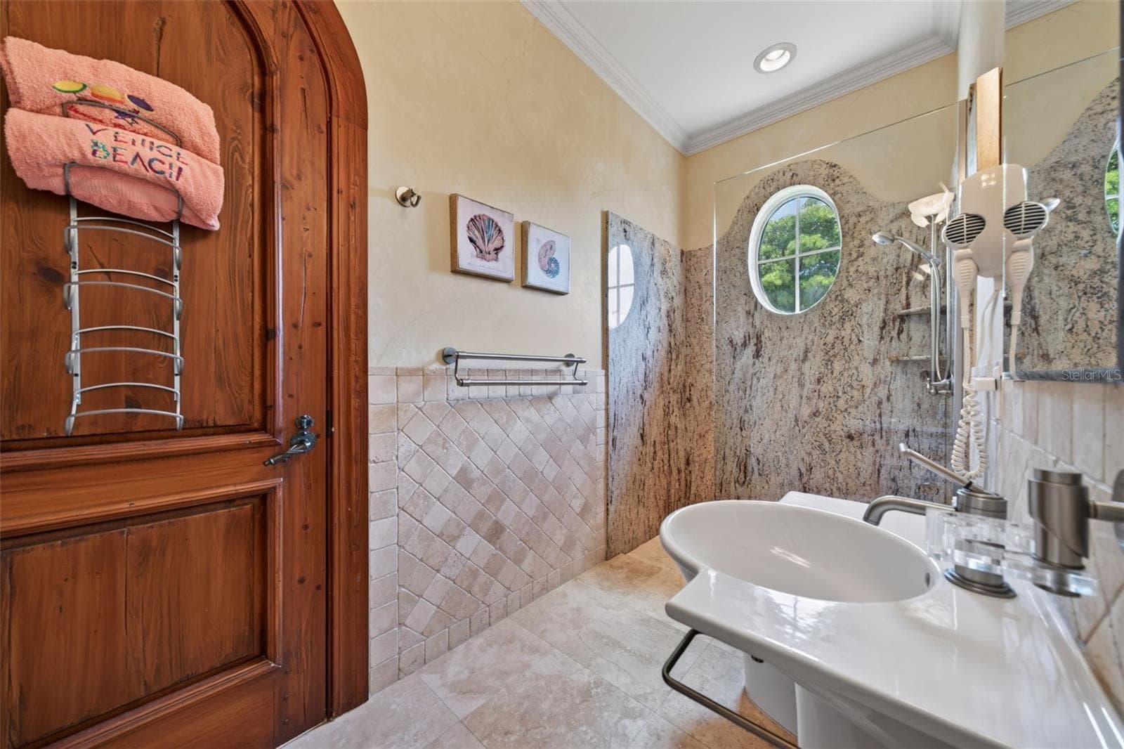 Single Family Residence at 316 W BAY DR, VENICE, photo 67 of 100