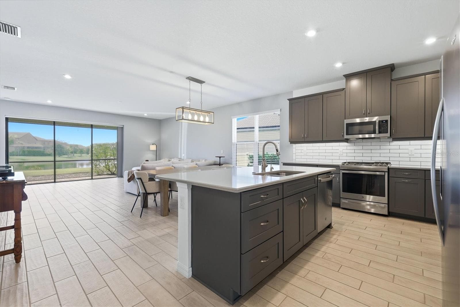 Single Family Residence at 9291 STARRY NIGHT AVE, SARASOTA, photo 9 of 92