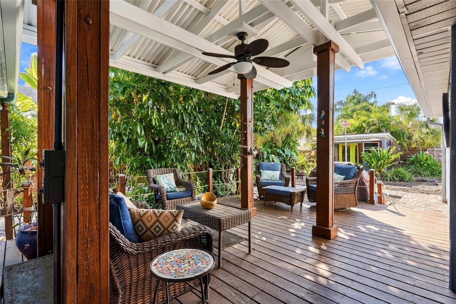 Covered Deck - 3108 10TH ST N, ST PETERSBURG