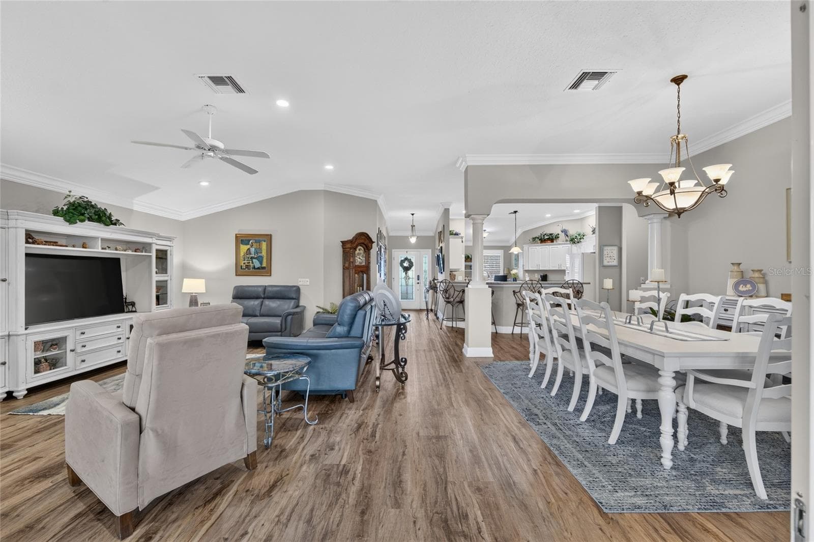 Single Family Residence at 440 CARRERA DR, THE VILLAGES, photo 15 of 76