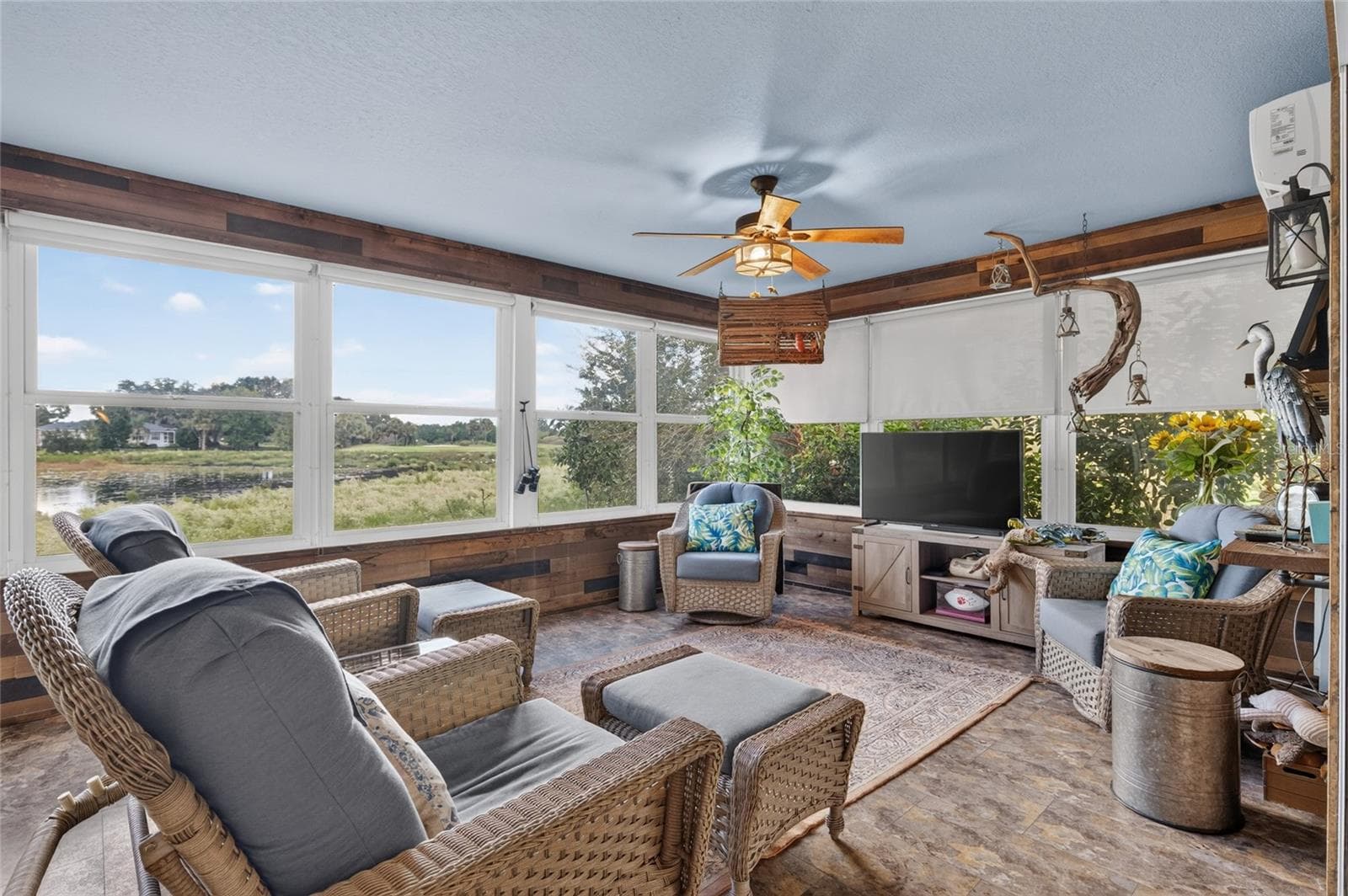 Single Family Residence at 440 CARRERA DR, THE VILLAGES, photo 52 of 76