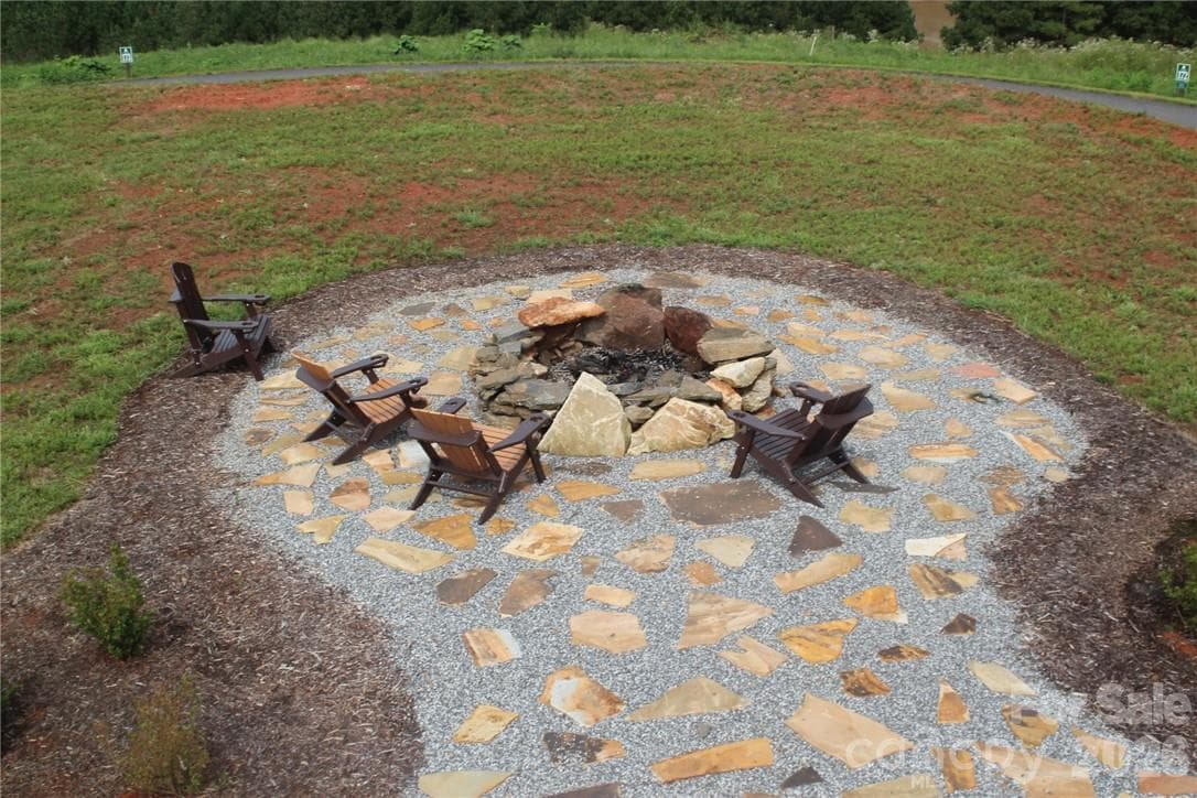 Overlook pavillion - 524 E Settings Boulevard NW, Valdese