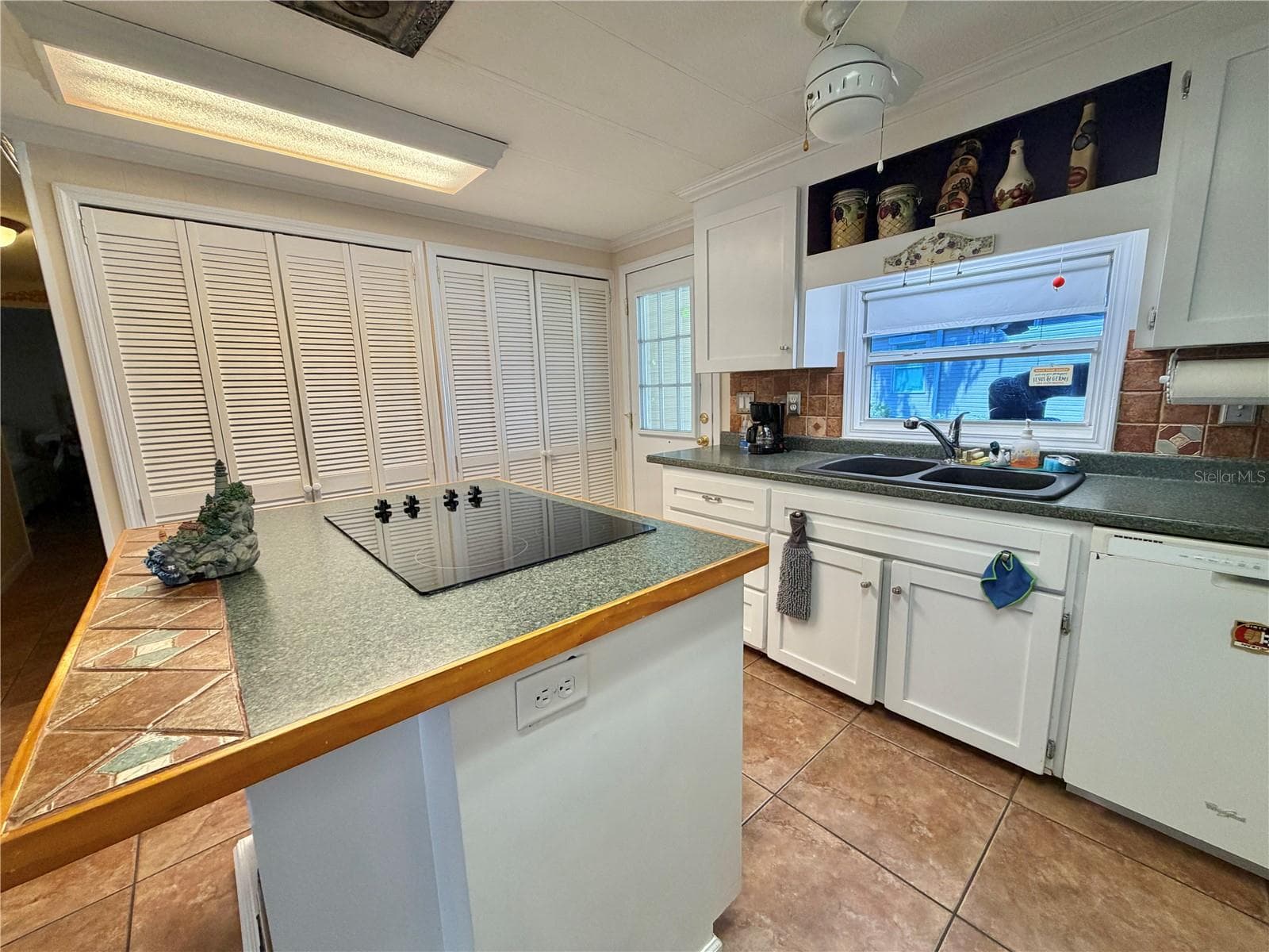 Mobile Home at 342 PALO VERDE DR, LEESBURG, photo 24 of 56