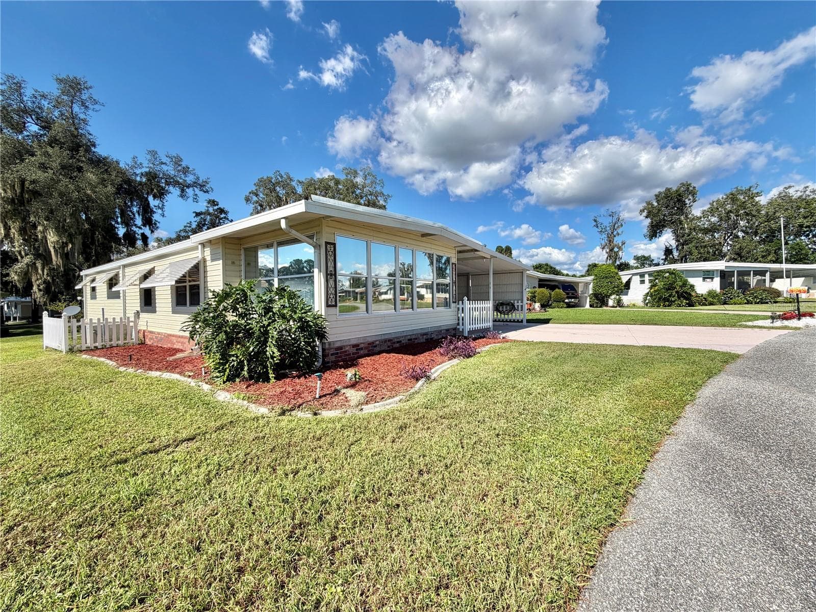 Mobile Home at 342 PALO VERDE DR, LEESBURG, photo 51 of 56