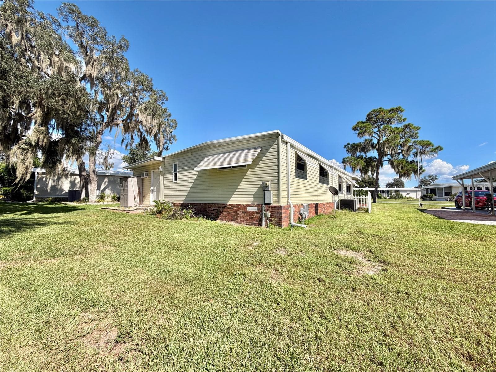Mobile Home at 342 PALO VERDE DR, LEESBURG, photo 54 of 56