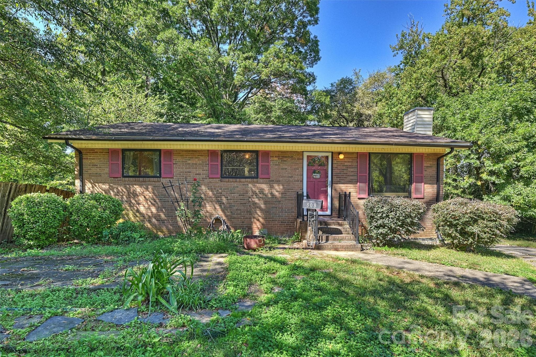 Single Family Residence at 808 Davenport Street, Charlotte, photo 2 of 44