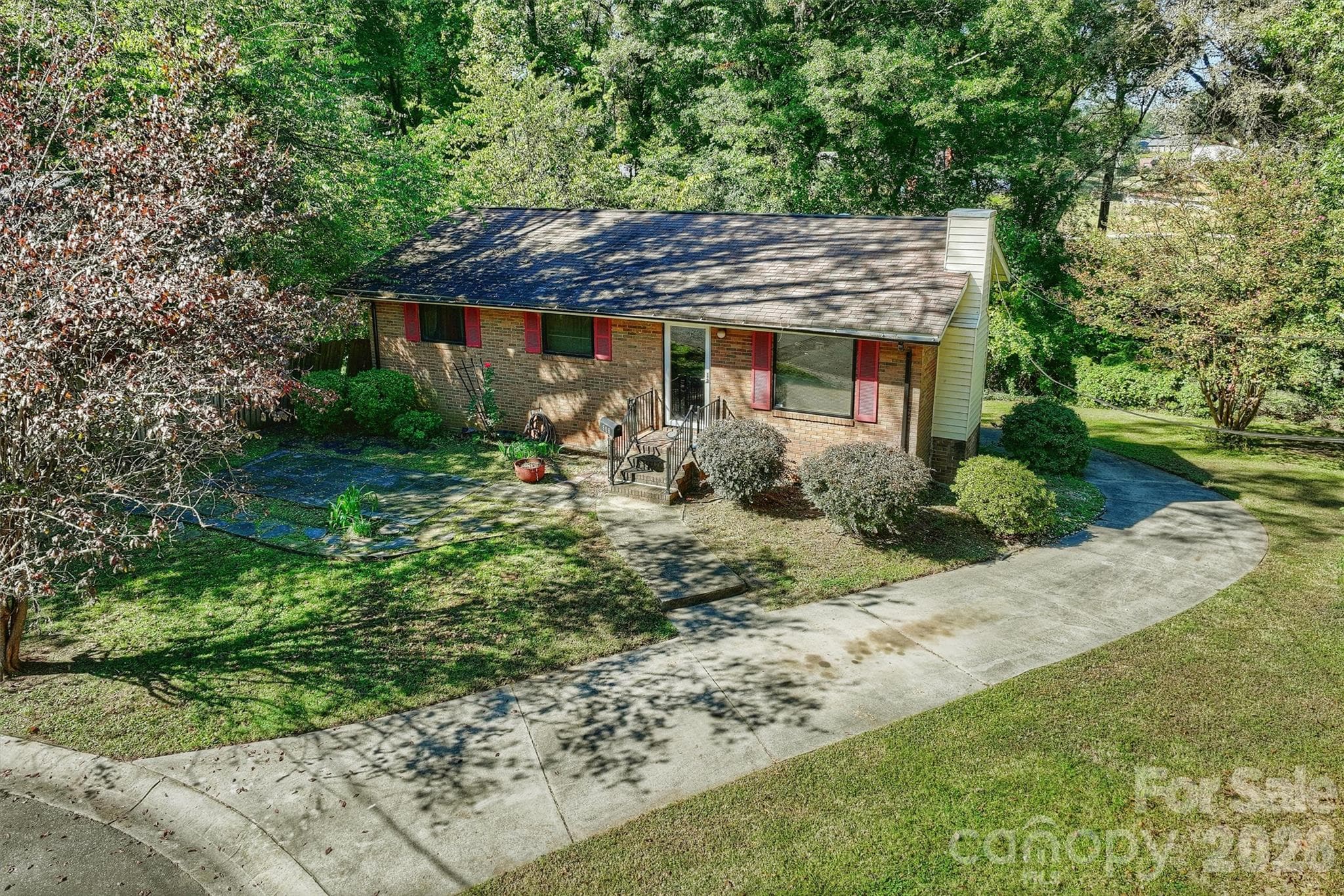Single Family Residence at 808 Davenport Street, Charlotte, photo 6 of 44