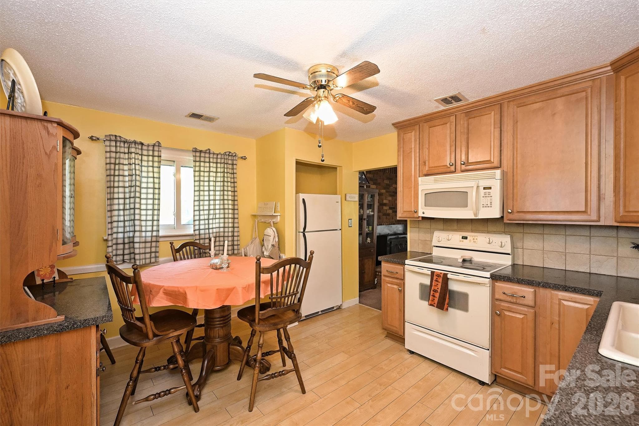 Single Family Residence at 808 Davenport Street, Charlotte, photo 14 of 44