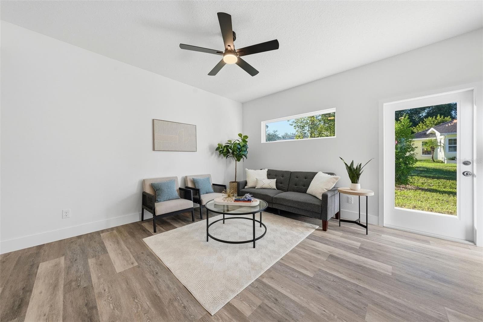 Living - 1458 3RD ST, ORANGE CITY