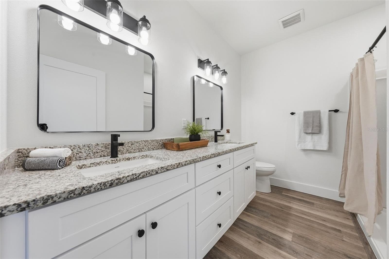 Primary Bathroom - 1458 3RD ST, ORANGE CITY