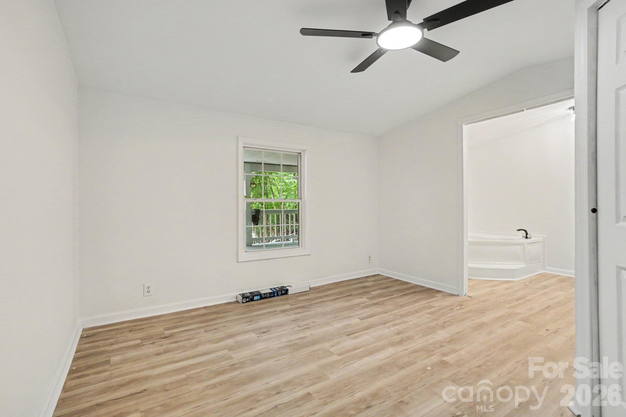 Single Family Residence at 705 Loflin Road, Denton, photo 16 of 34