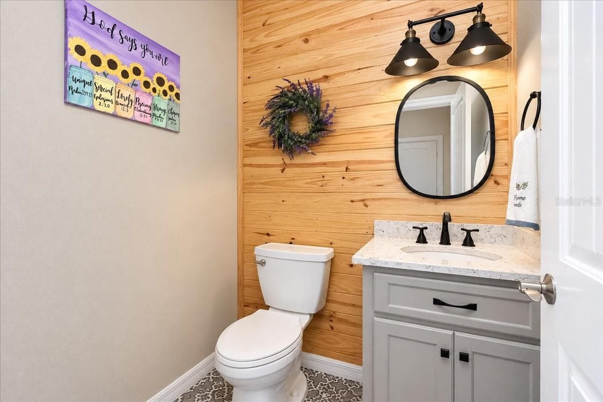 1/2 Bath - 4630 NW 160TH ST, TRENTON
