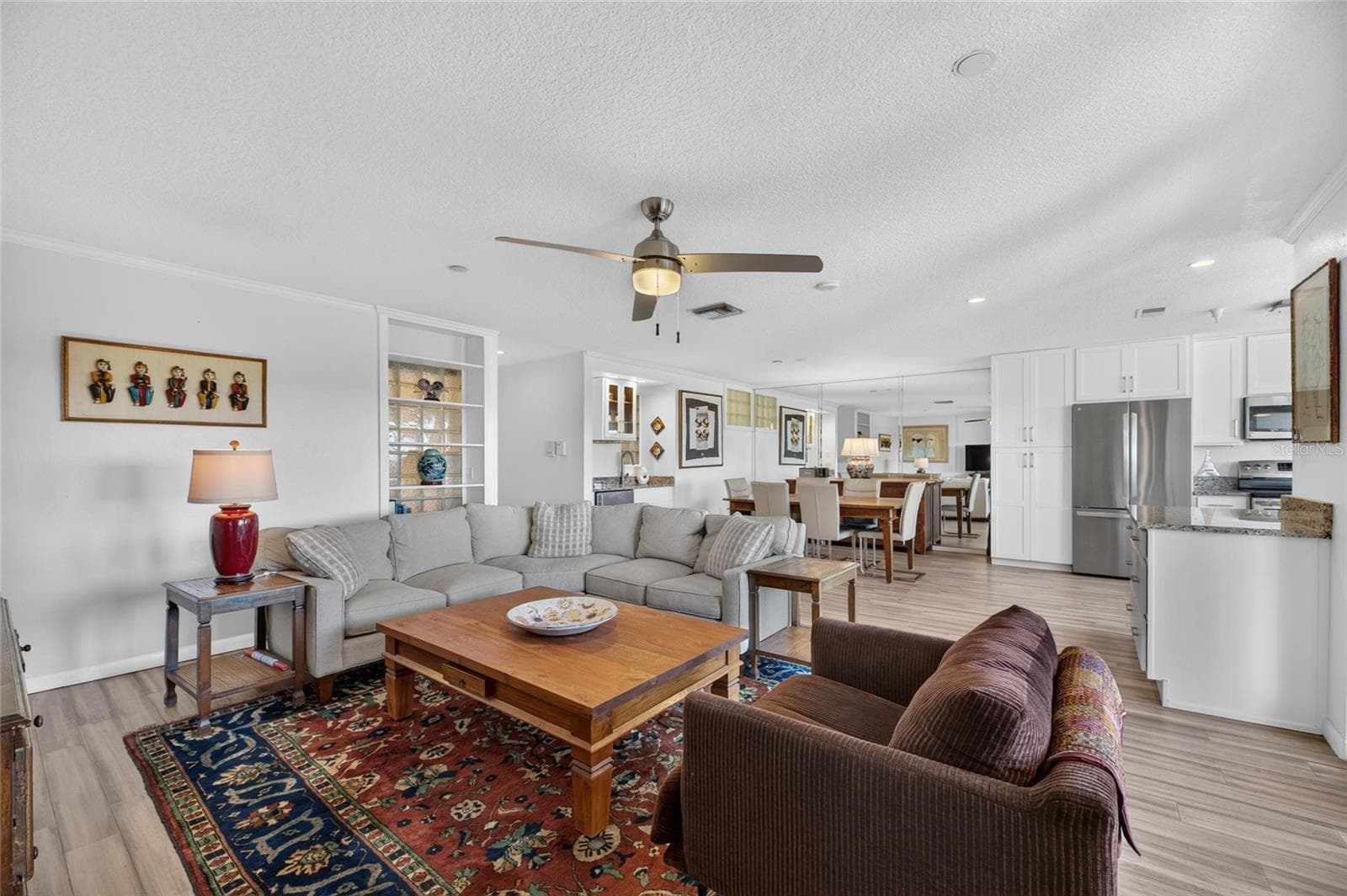 Living Room to Dining Room - 2780 N RIVERSIDE DR #601, TAMPA