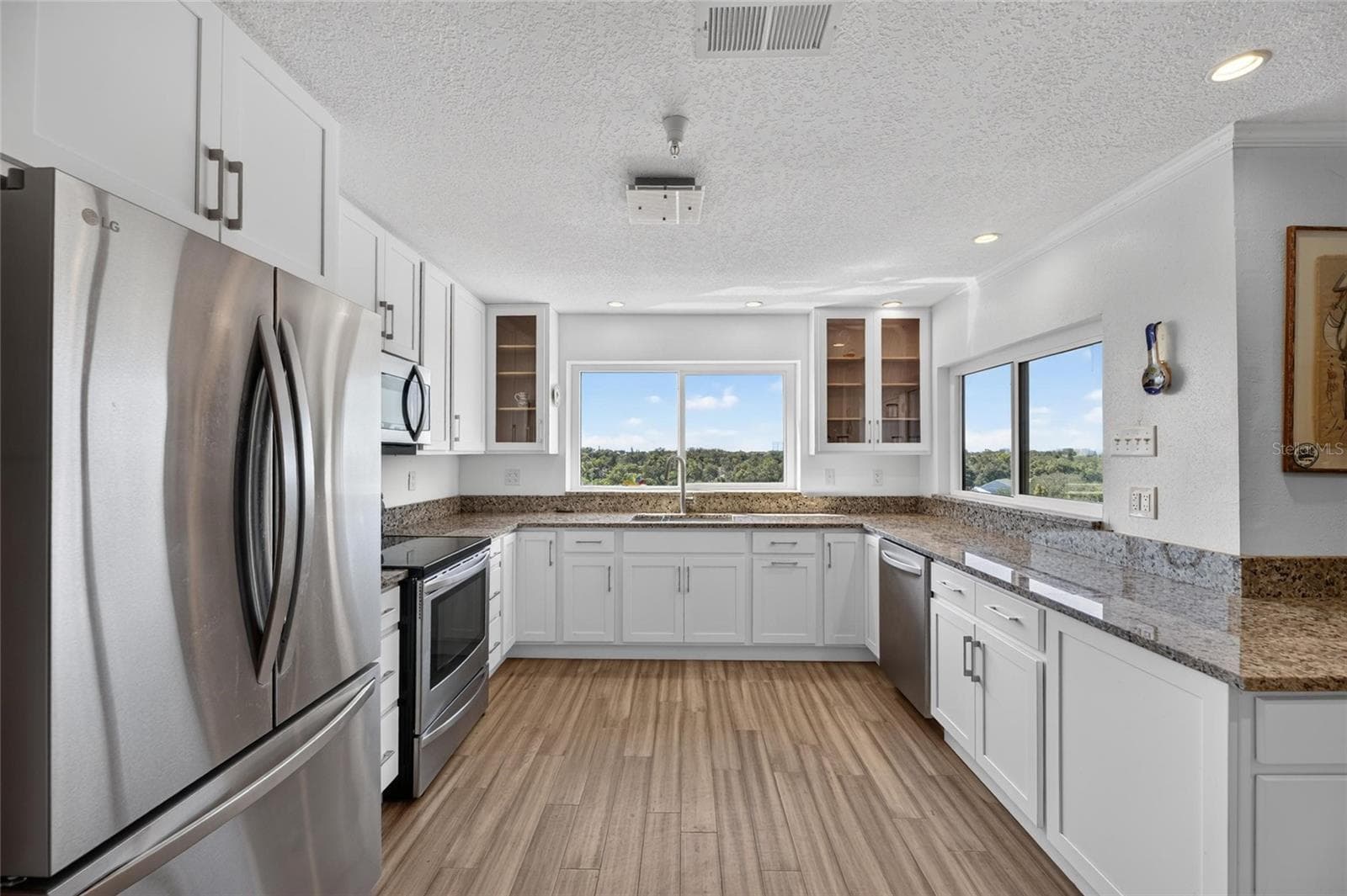 Kitchen - 2780 N RIVERSIDE DR #601, TAMPA