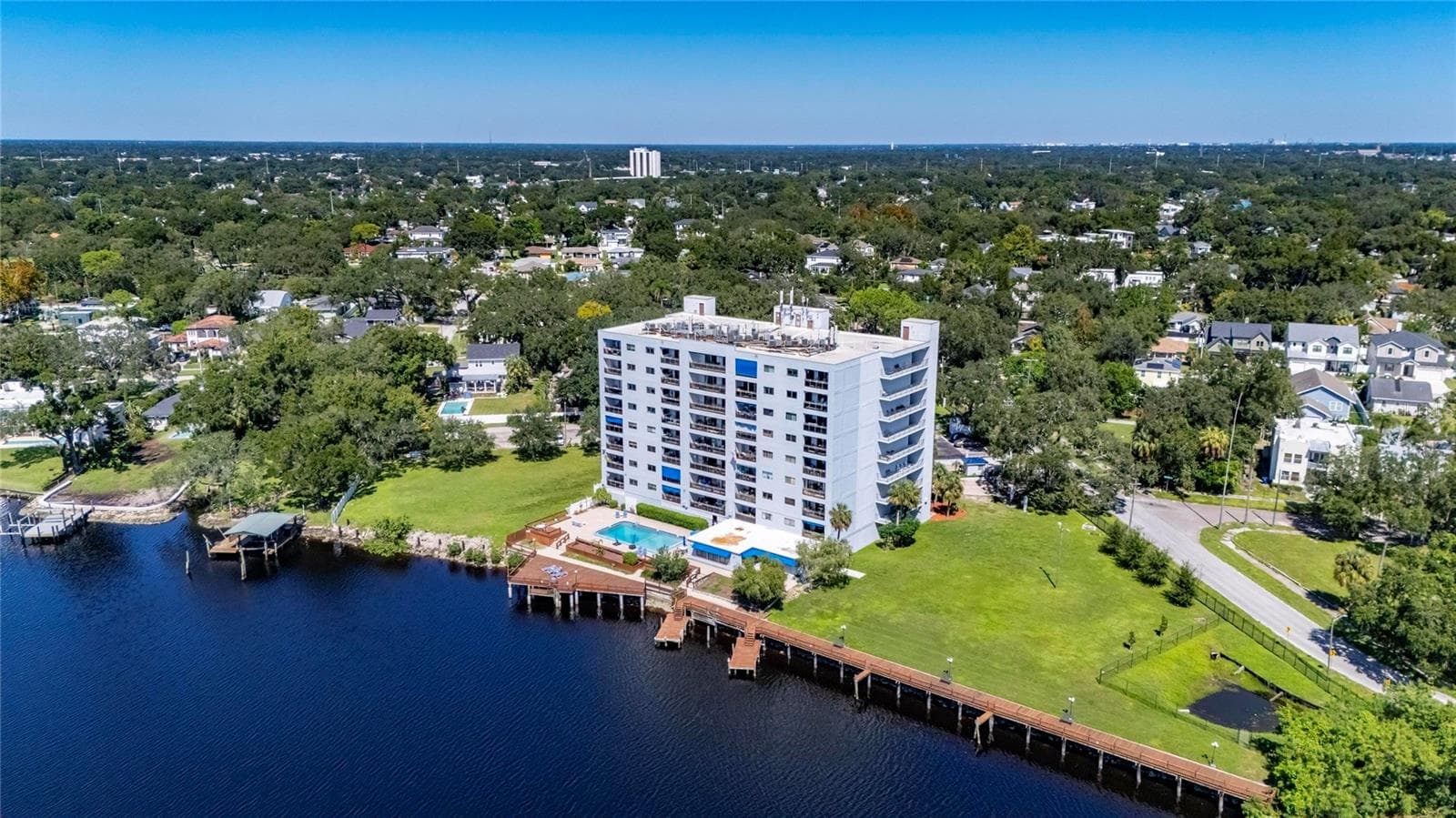Condominium at 2780 N RIVERSIDE DR #601, TAMPA, photo 72 of 92