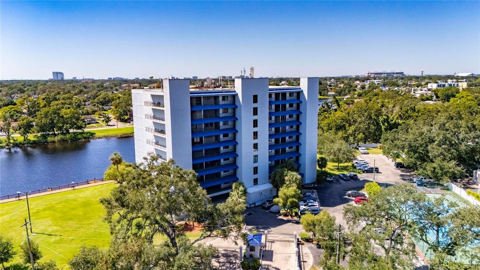 Condominium at 2780 N RIVERSIDE DR #601, TAMPA, photo 79 of 92