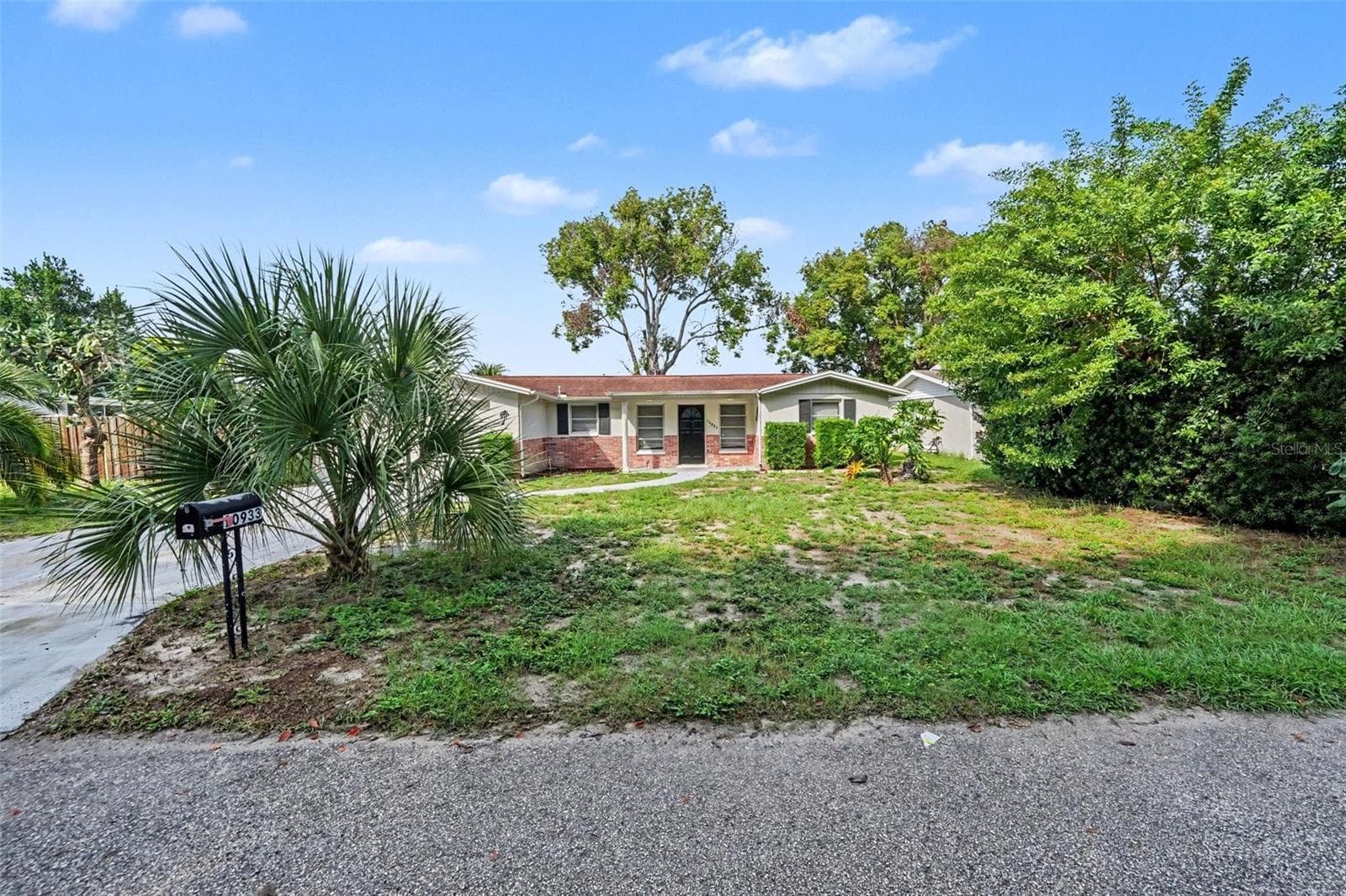 Single Family Residence at 10933 STAMFORD DR, PORT RICHEY, photo 4 of 21