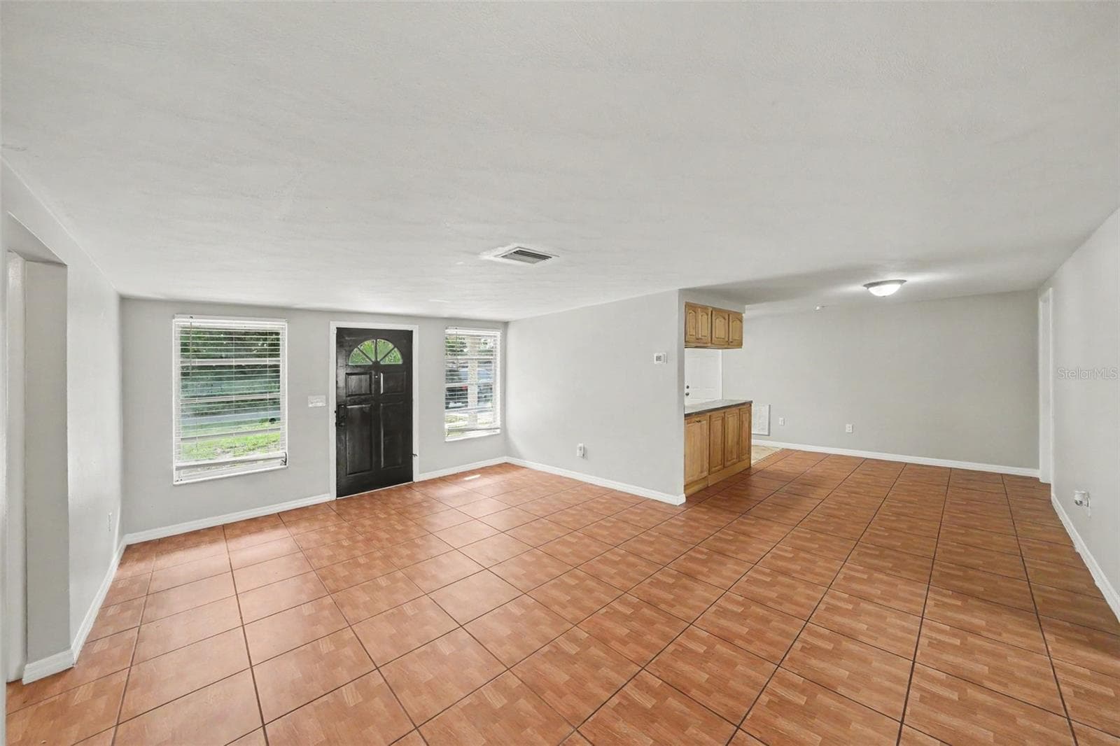 Single Family Residence at 10933 STAMFORD DR, PORT RICHEY, photo 5 of 21