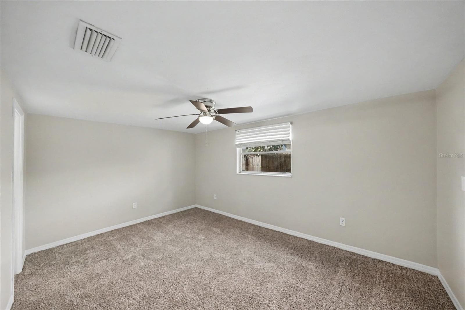 Single Family Residence at 10933 STAMFORD DR, PORT RICHEY, photo 15 of 21
