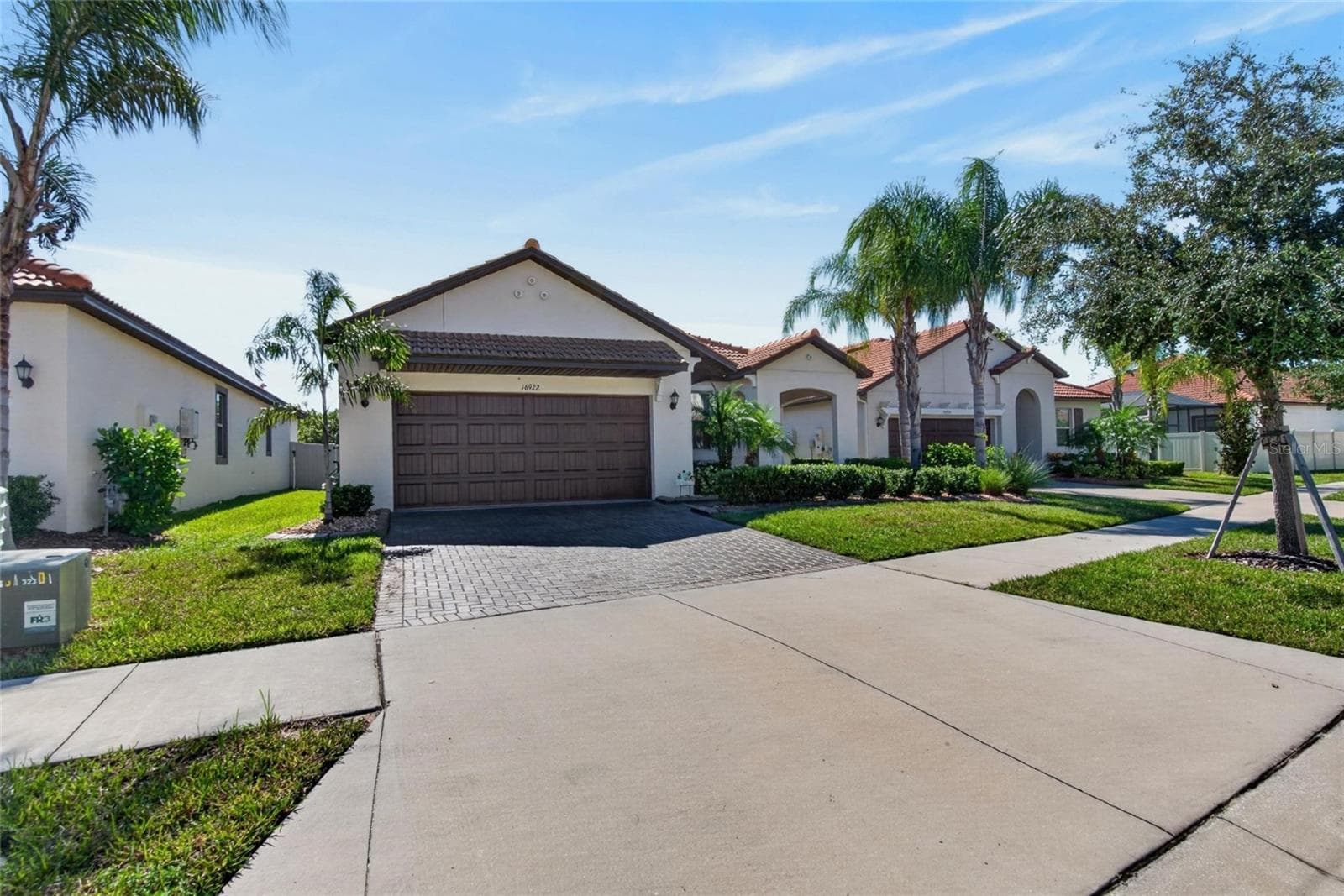 Single Family Residence at 16922 ANCHOR ROOT ST, WIMAUMA, photo 2 of 75