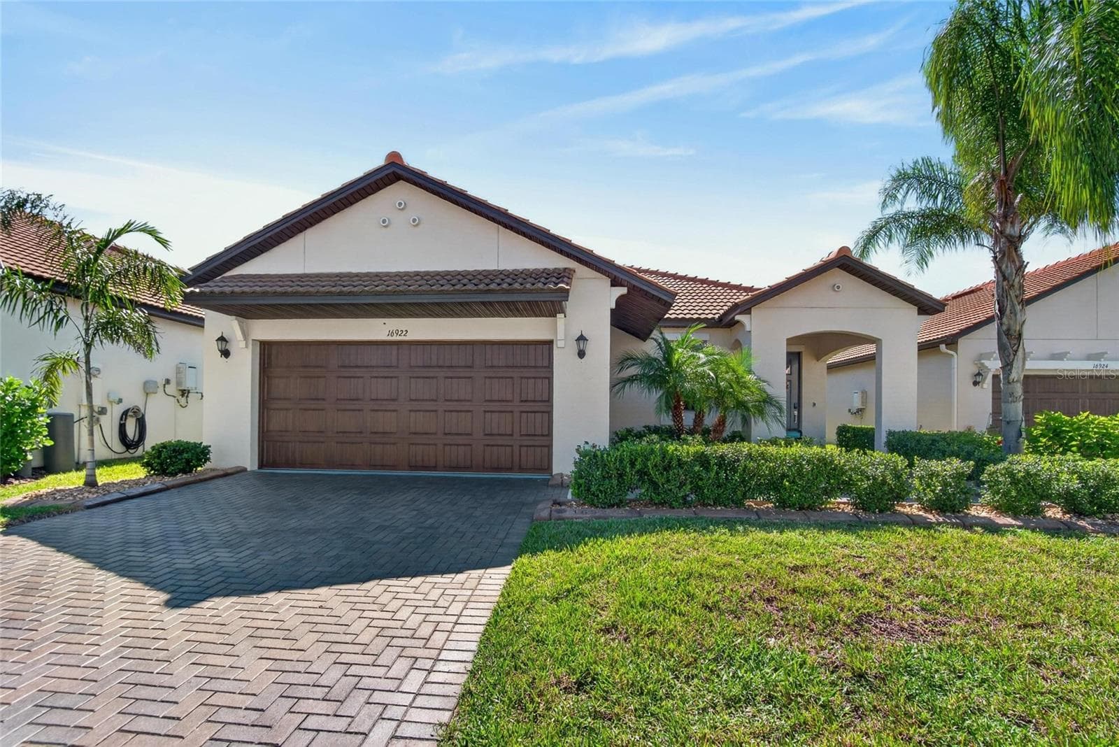 Single Family Residence at 16922 ANCHOR ROOT ST, WIMAUMA, photo 3 of 75