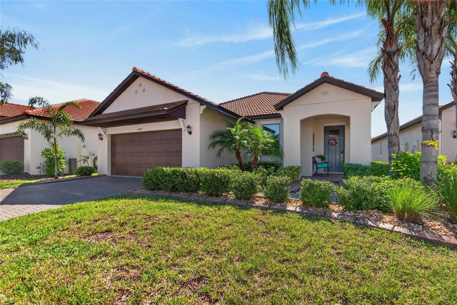 Single Family Residence at 16922 ANCHOR ROOT ST, WIMAUMA, photo 4 of 75