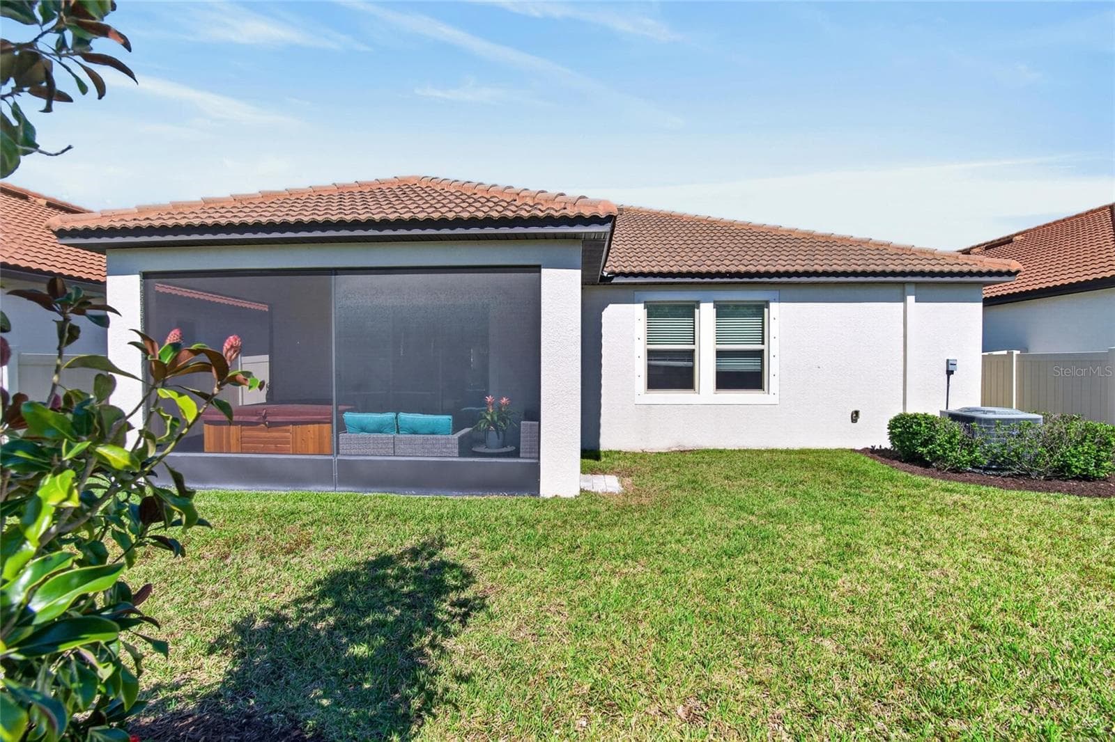 Single Family Residence at 16922 ANCHOR ROOT ST, WIMAUMA, photo 17 of 75