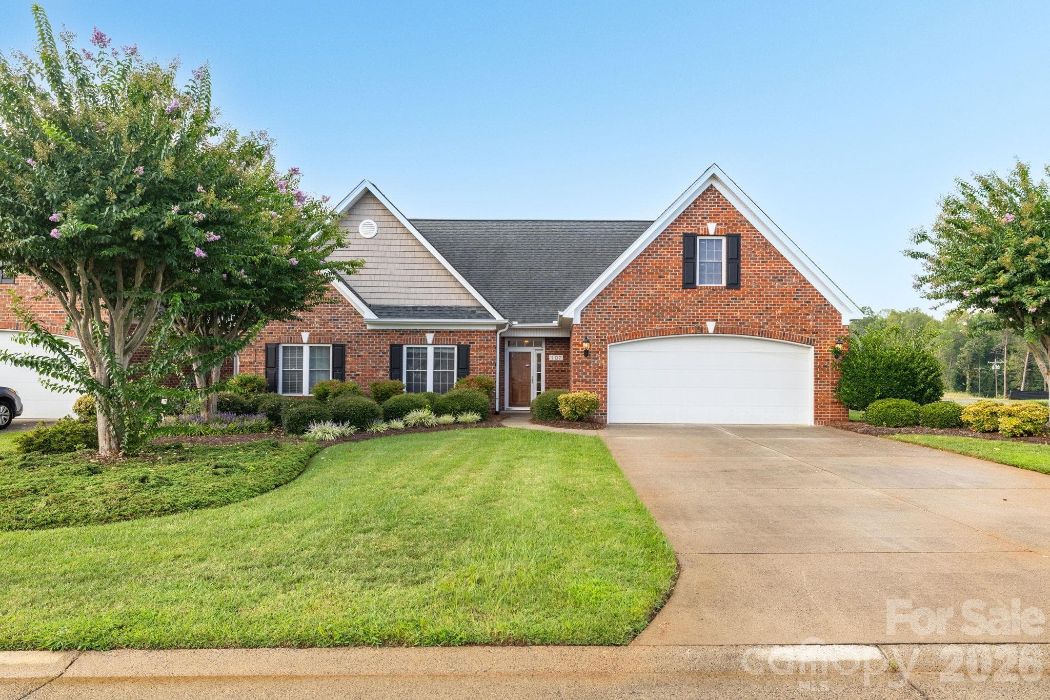 Townhouse at 107 Sunny Place, Reidsville, photo 2 of 32