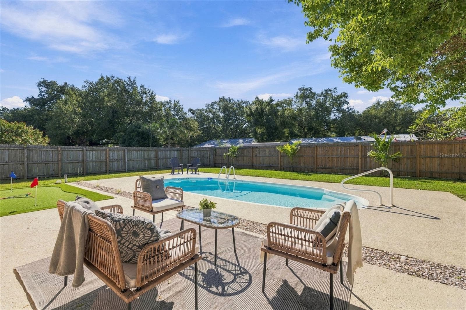 Patio for entertaining - 1613 GREENWOOD DR, DUNEDIN