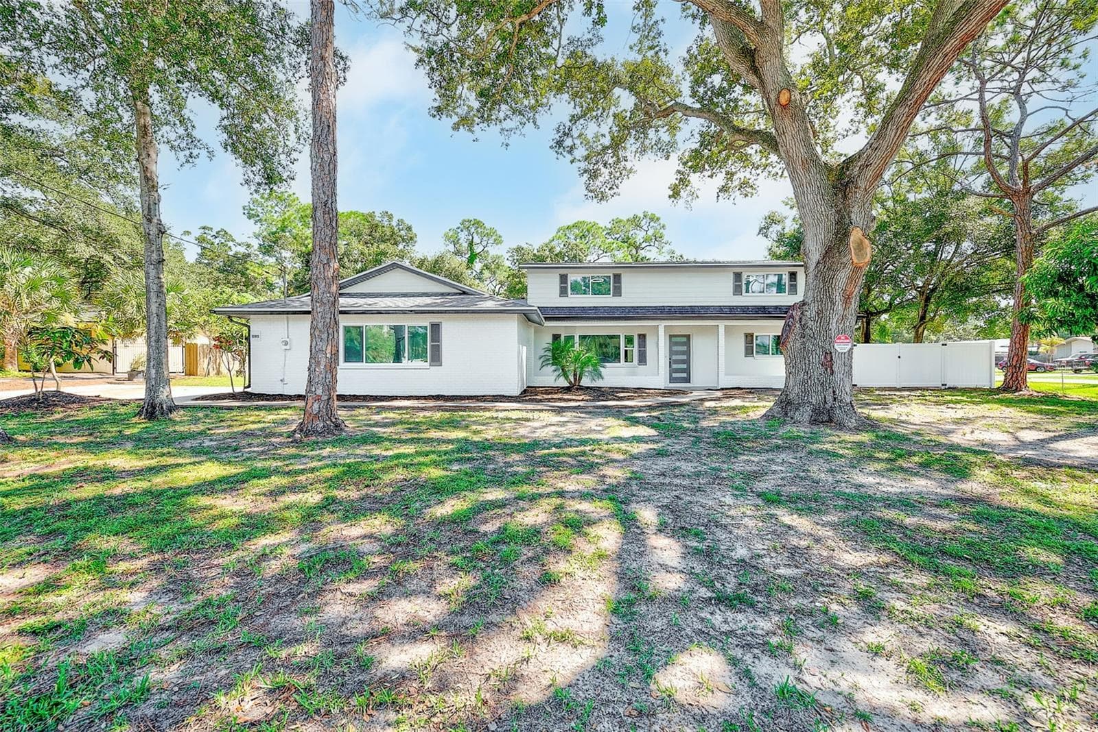 Single Family Residence at 1595 OAK LN, CLEARWATER, photo 3 of 64