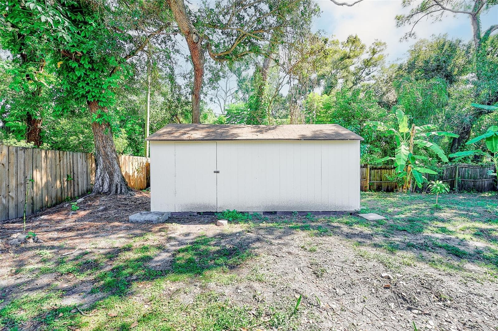 Single Family Residence at 1595 OAK LN, CLEARWATER, photo 57 of 64