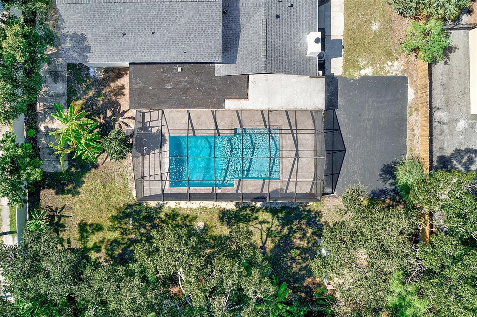 Single Family Residence at 1595 OAK LN, CLEARWATER, photo 58 of 64