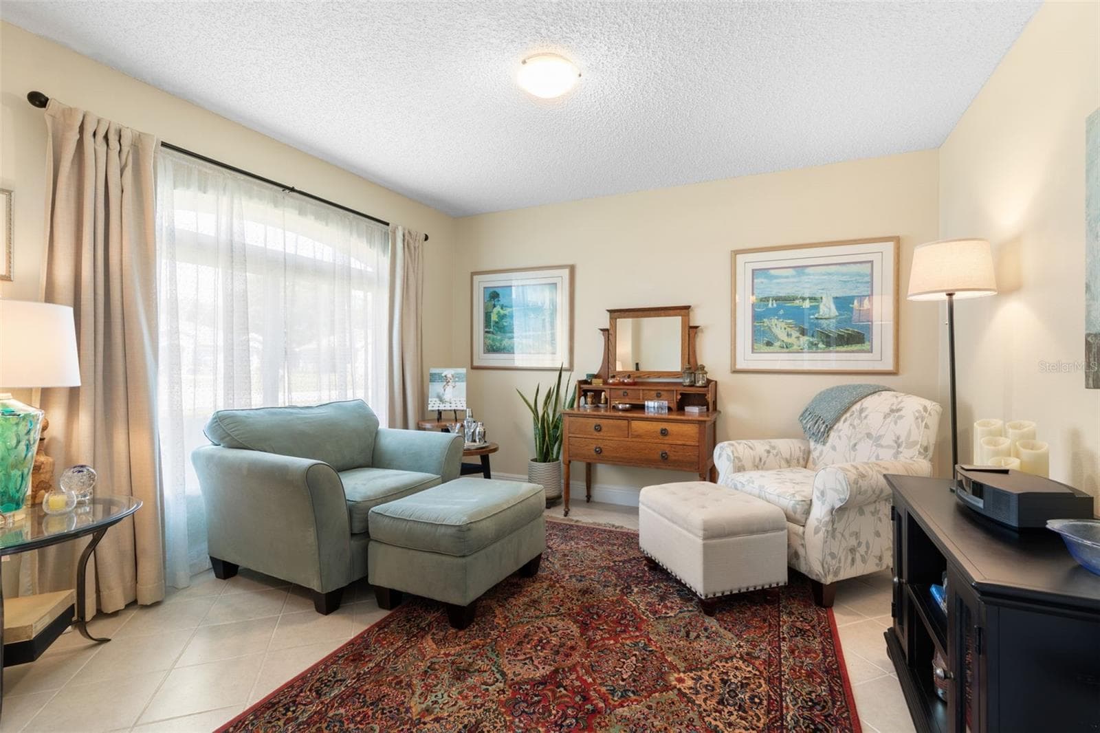 Currently enjoyed as a cozy den, this versatile space is yours to reimagine! Create a private home office, reading retreat, hobby room, or whatever suits your lifestyle. - 19 EDGELY LN, PALM COAST