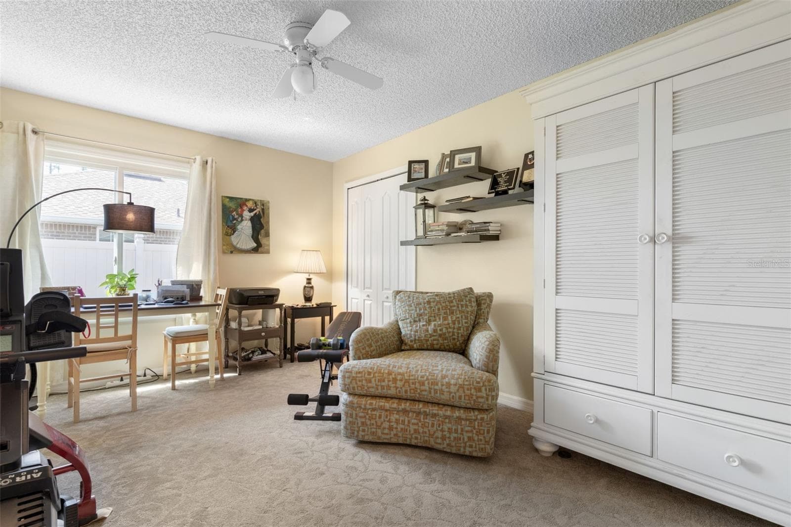 Why limit the possibilities? Guest bedroom #2 offers the flexibility to become a home office, fitness space, hobby room, or an additional bedroom when company comes to town. - 19 EDGELY LN, PALM COAST