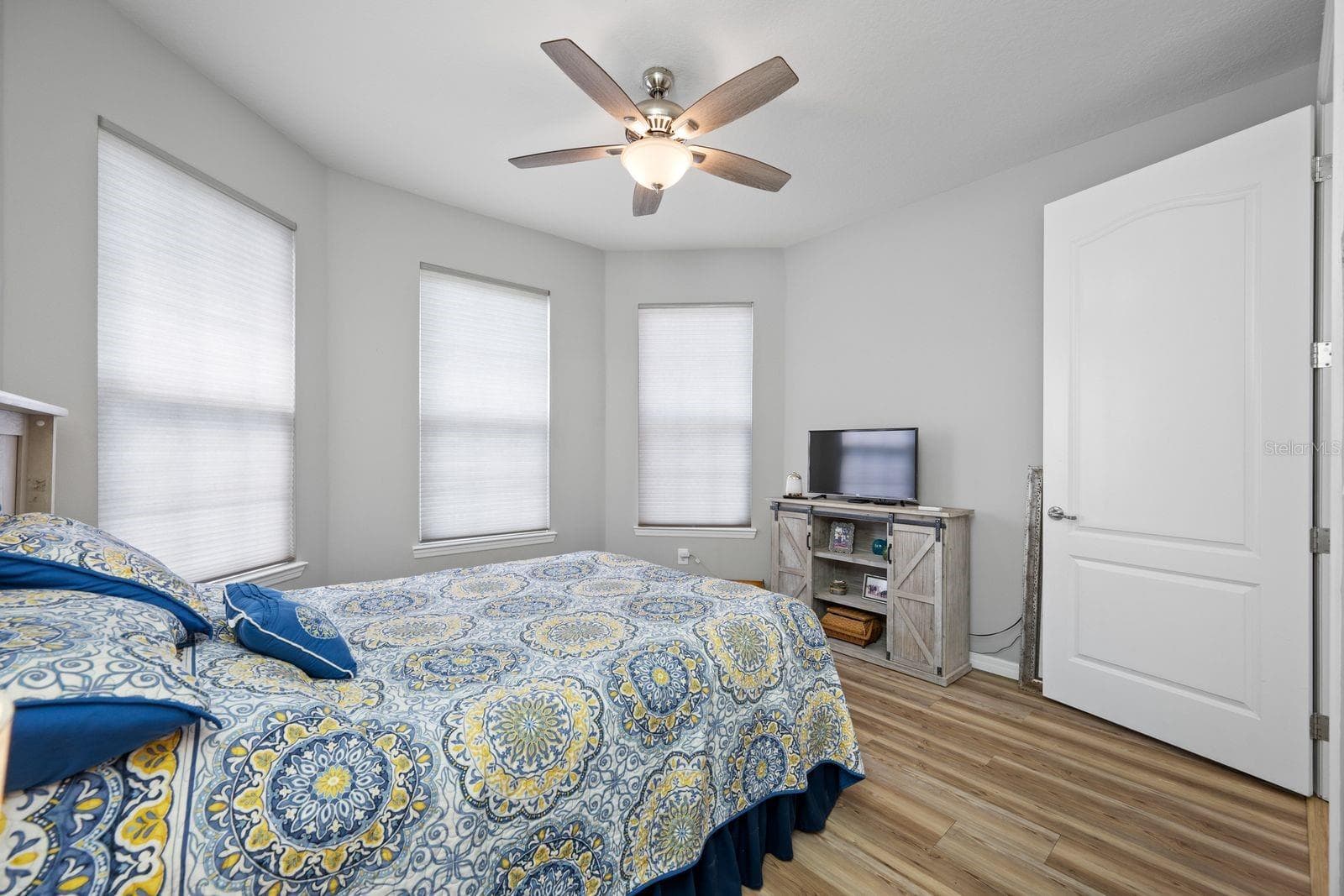 Single Family Residence at 5016 BELLA ARMONIA CIR, WIMAUMA, photo 11 of 60