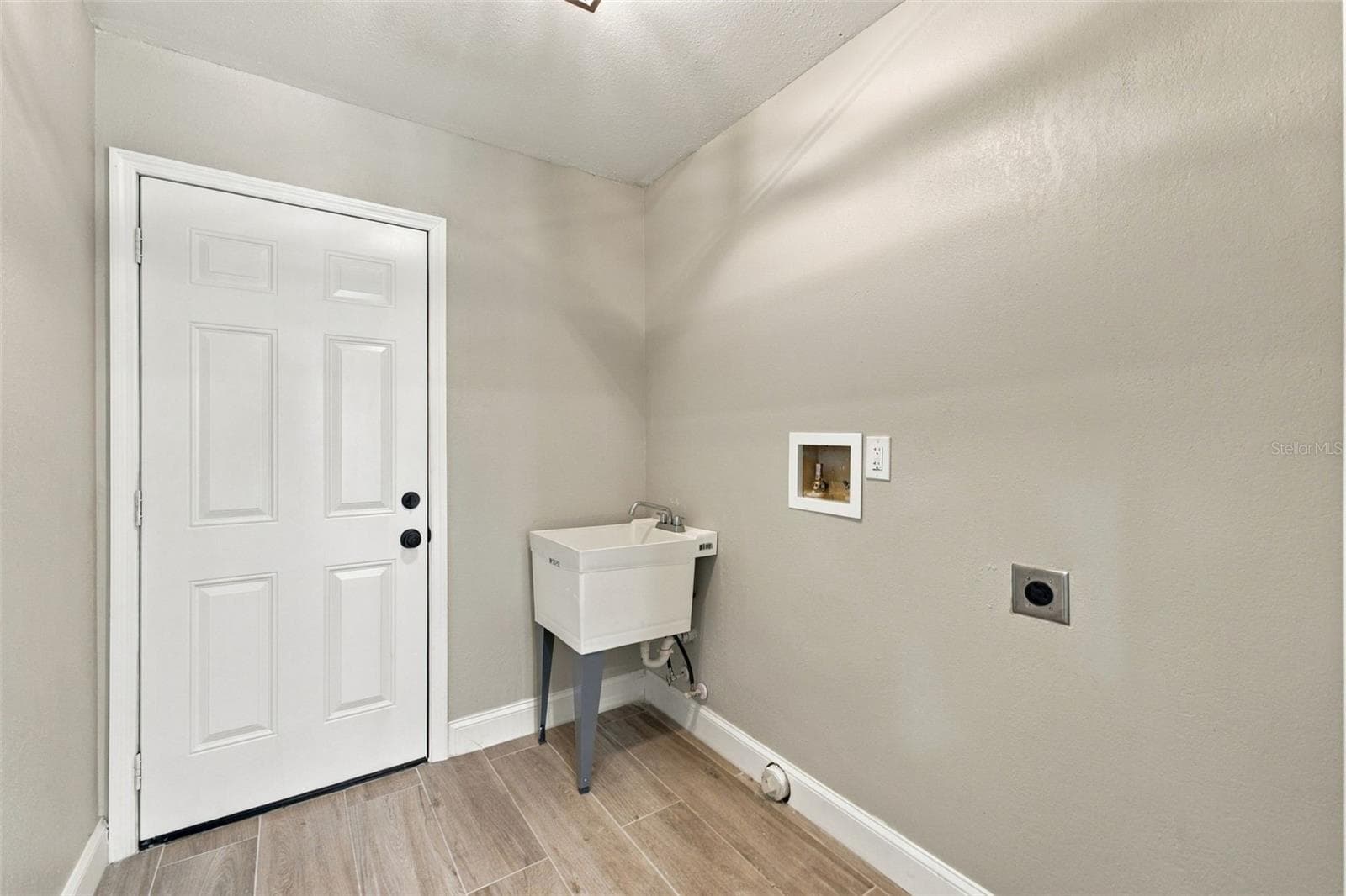 Laundry room - 11365 RIDDLE DR, SPRING HILL