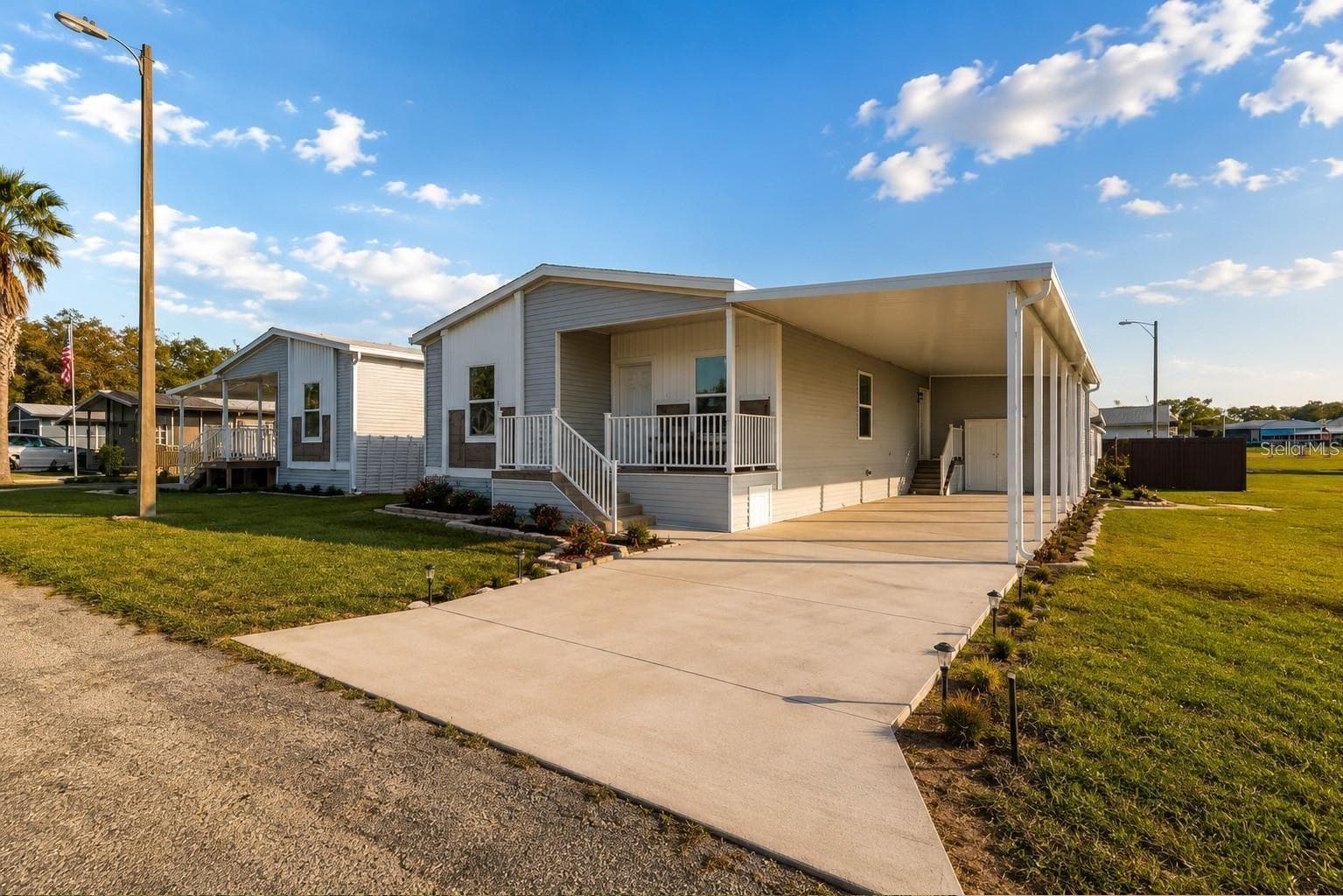 Manufactured Home at 10029 HAMP DR, DADE CITY, photo 2 of 43