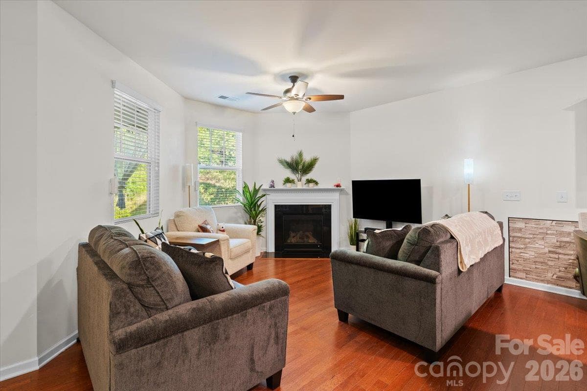 Townhouse at 3246 Yarmouth Lane, Gastonia, photo 14 of 31
