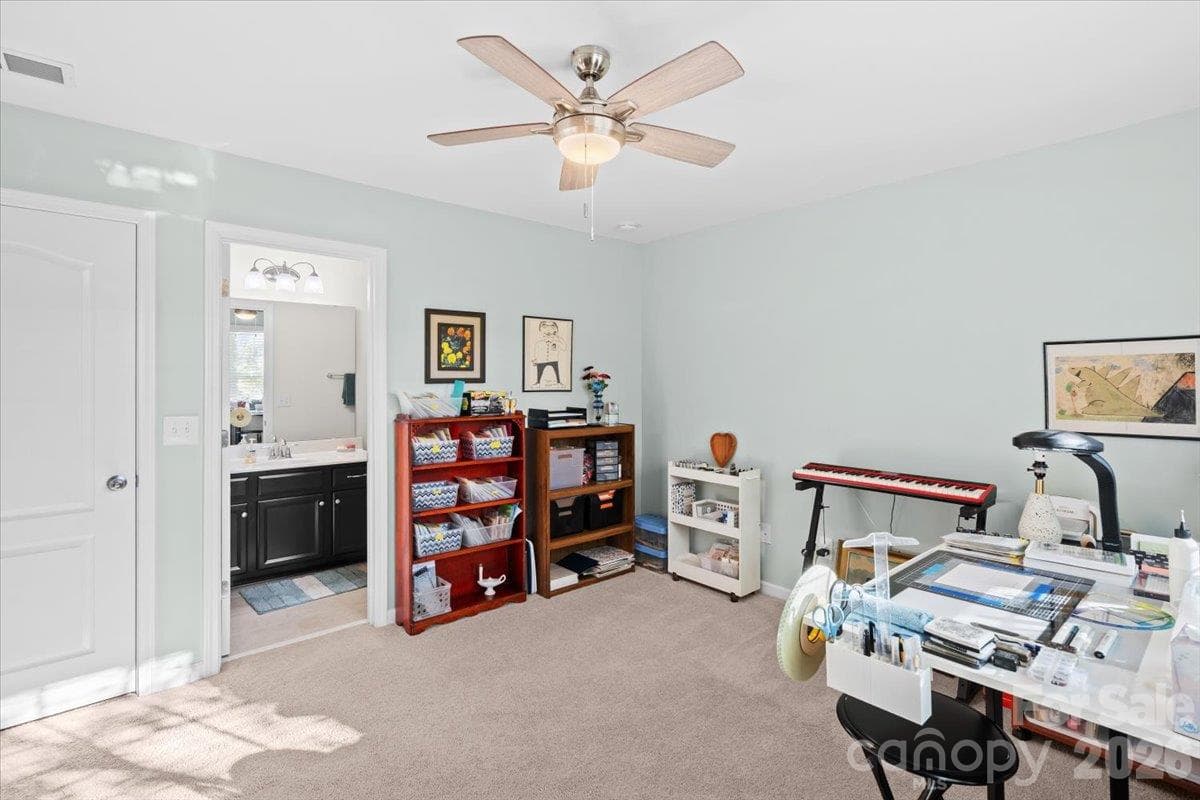 Townhouse at 3246 Yarmouth Lane, Gastonia, photo 23 of 31