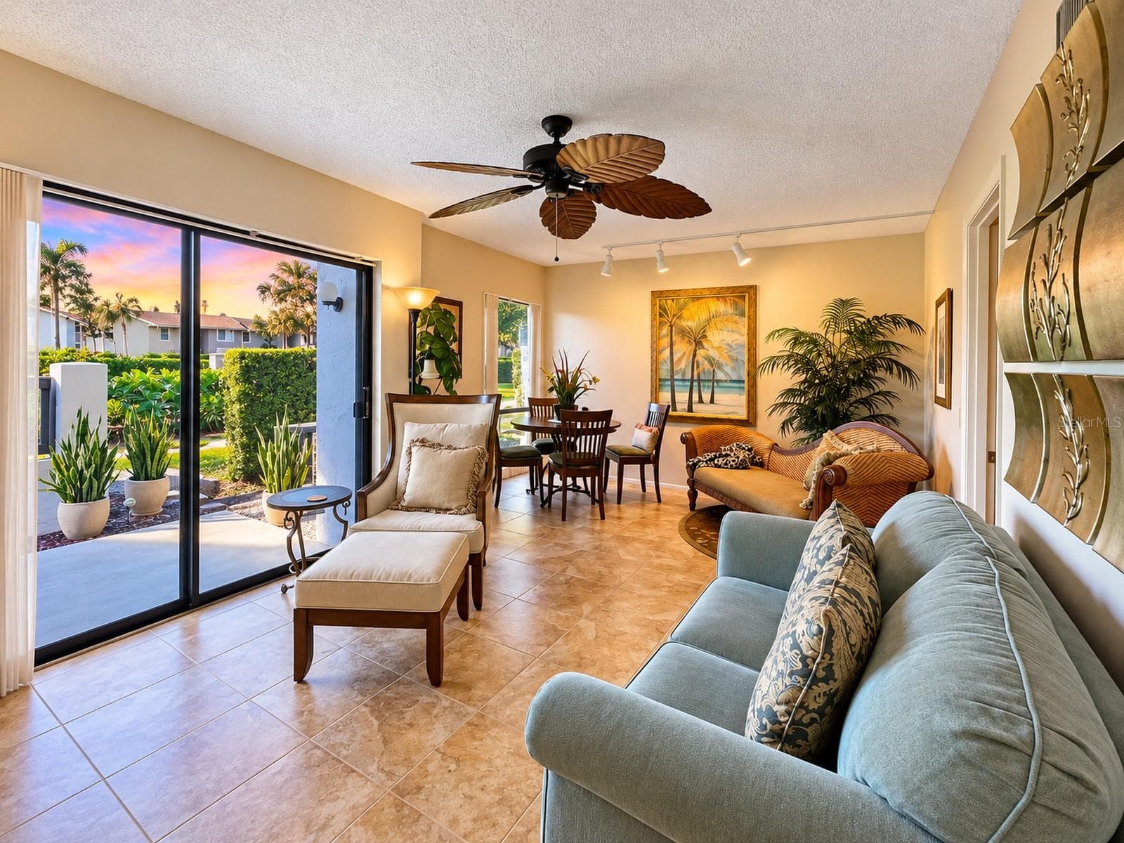 Condominium at 2132 LAKEWOOD CLUB DR S #8B, ST PETERSBURG, photo 3 of 47