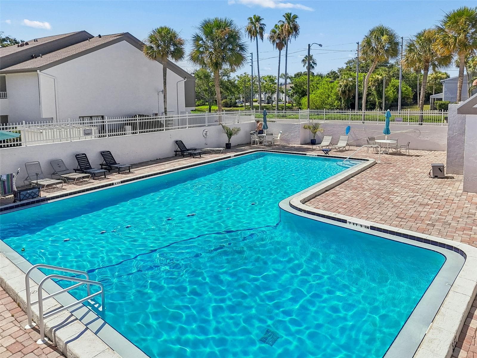 Condominium at 2132 LAKEWOOD CLUB DR S #8B, ST PETERSBURG, photo 30 of 47