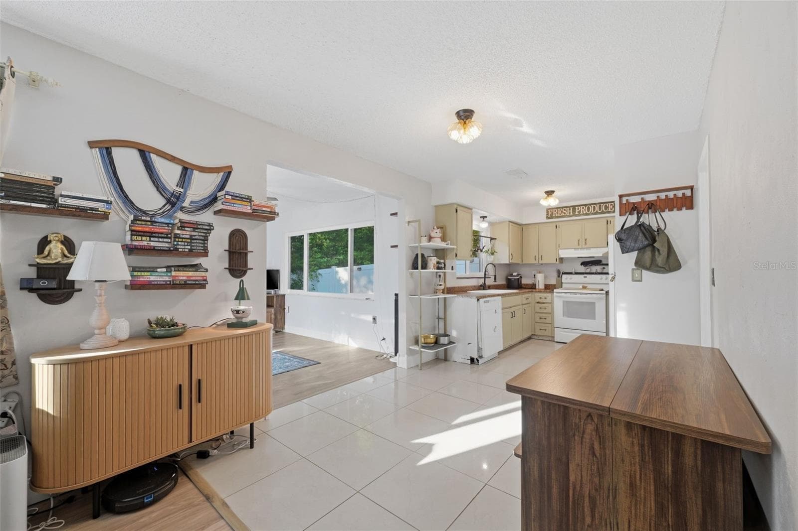 Dining/Kitchen - 10048 AMIDON ST, SPRING HILL
