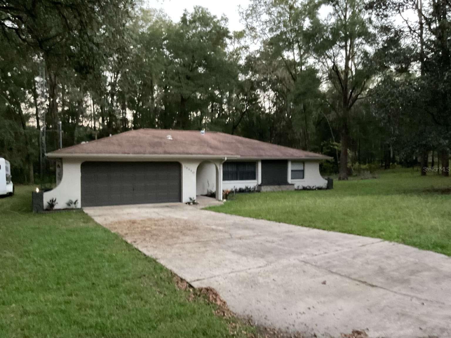 Single Family Residence at 18430 SW 75TH PL, DUNNELLON, photo 2 of 17