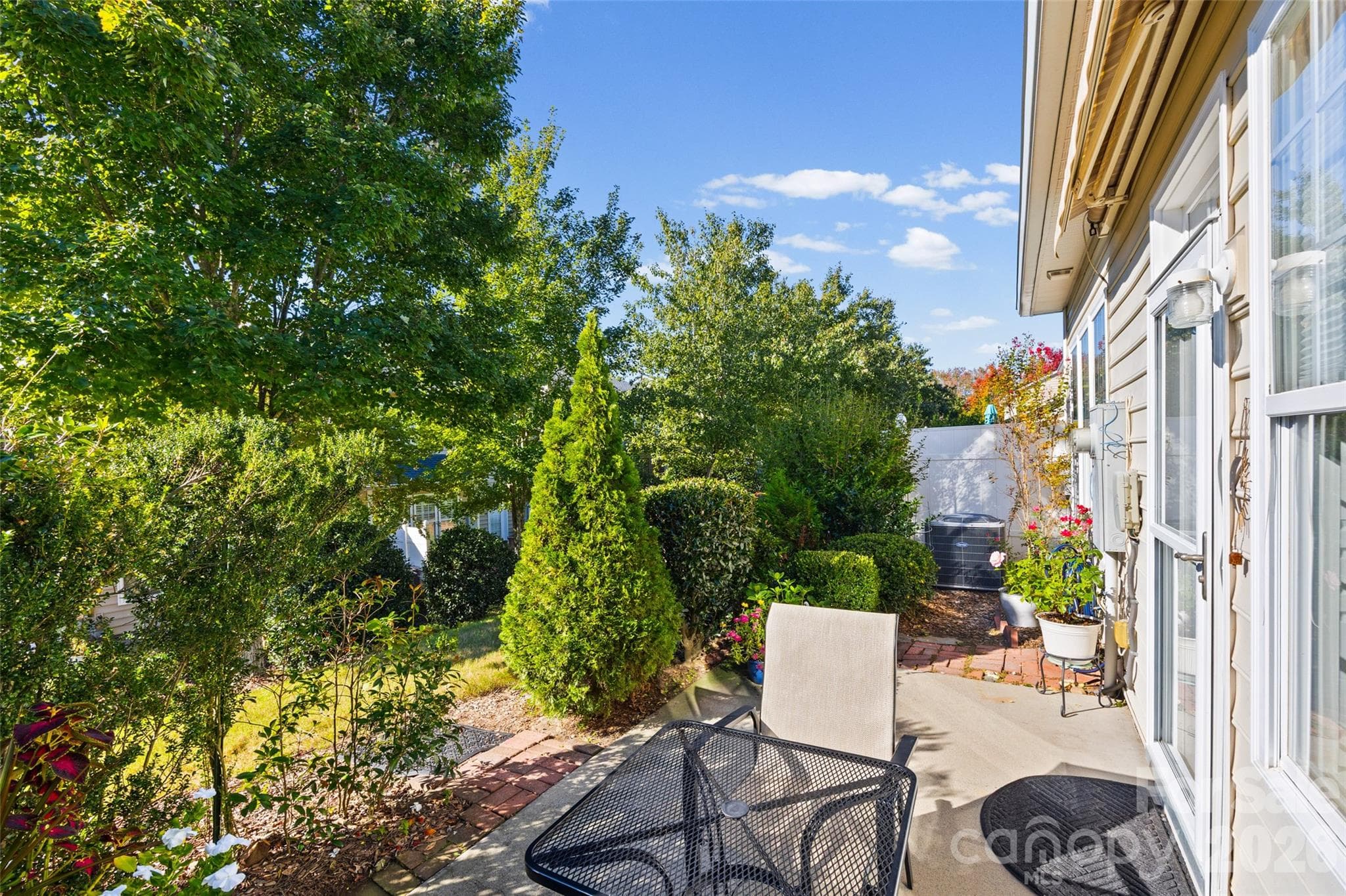 Townhouse at 551 Pine Links Drive, Tega Cay, photo 22 of 25