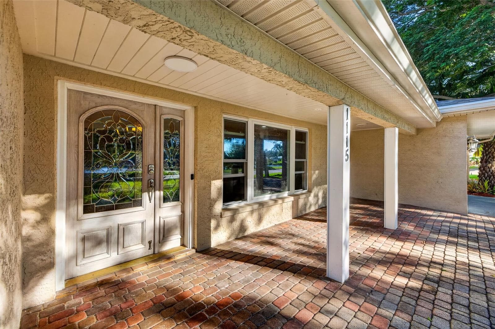 Single Family Residence at 1115 WOODSIDE AVE, CLEARWATER, photo 3 of 26