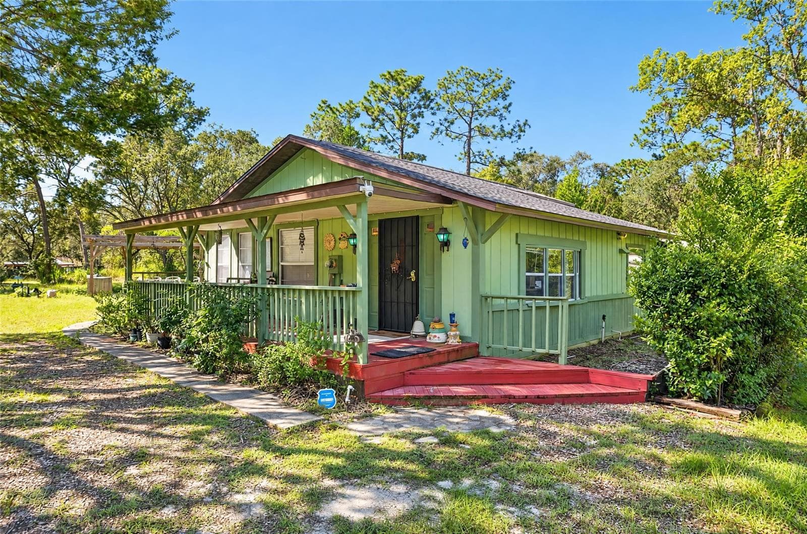 Single Family Residence at 8680 N MEYER SQ, DUNNELLON, photo 2 of 67