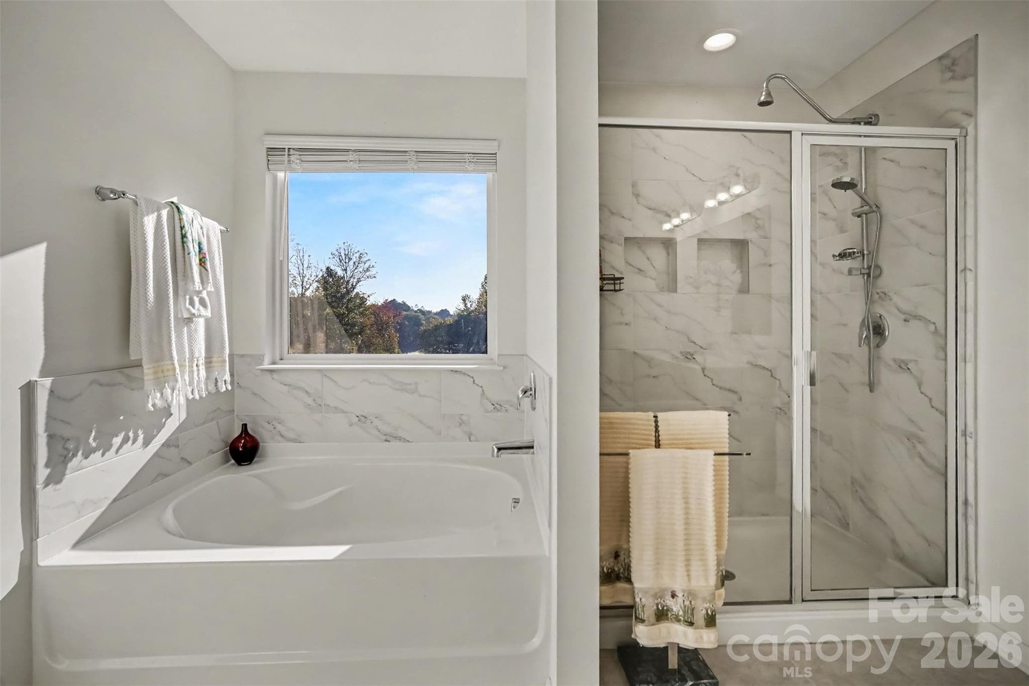 Primary full bathroom - 122 Divot Lane, Statesville