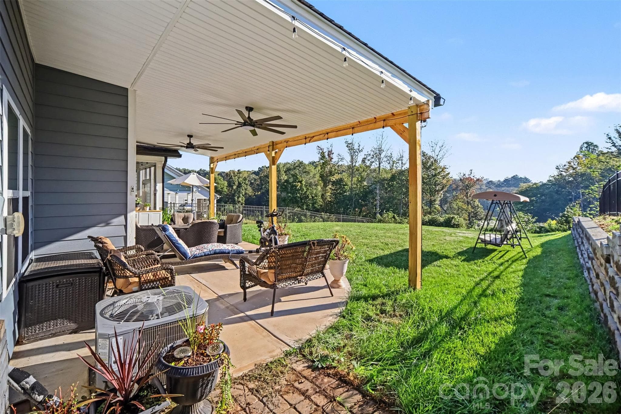 Single Family Residence at 122 Divot Lane, Statesville, photo 34 of 42