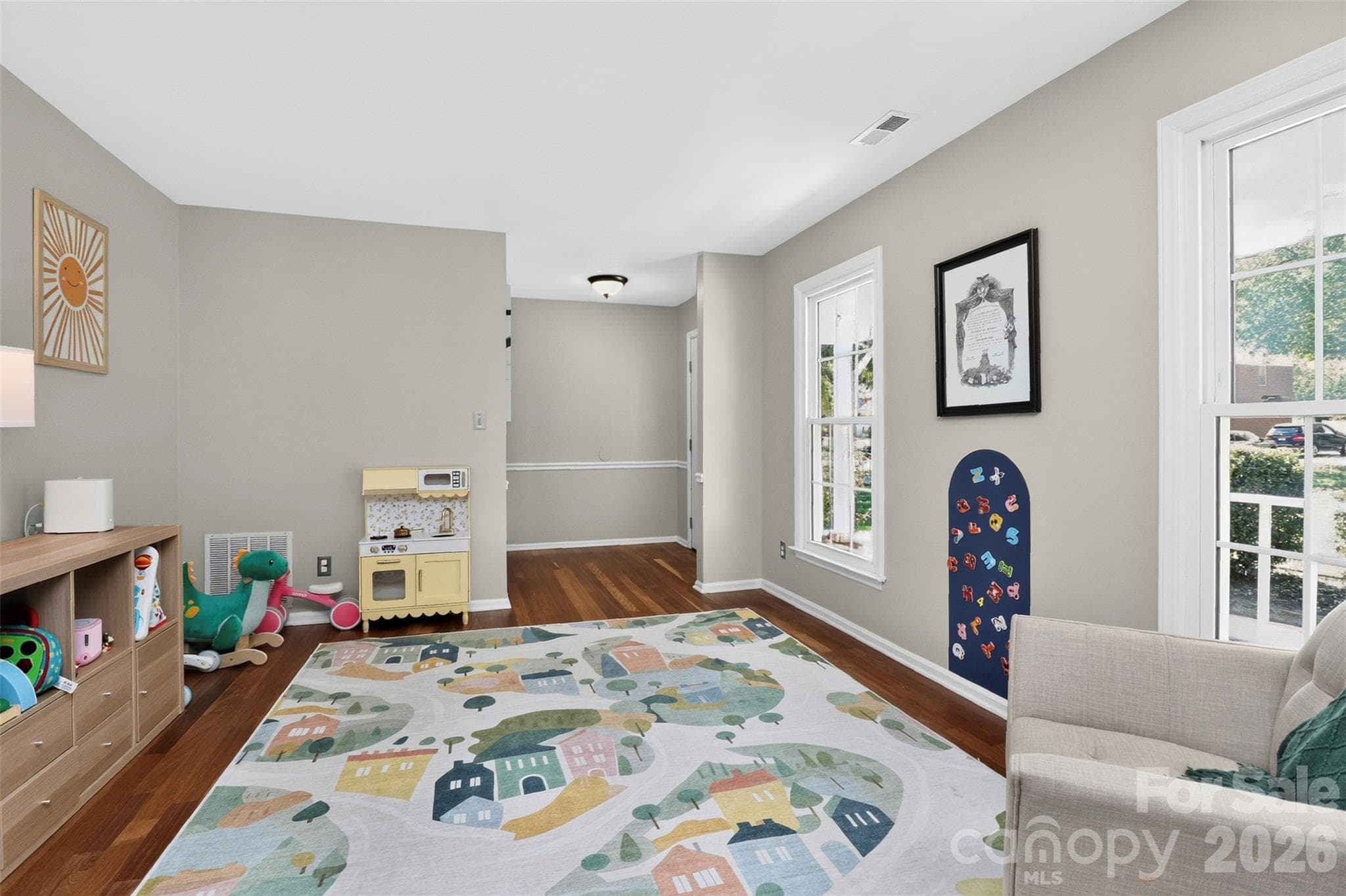 Image the possibilities for Southern Entertaining! - 9915 Ridgemore Drive, Charlotte