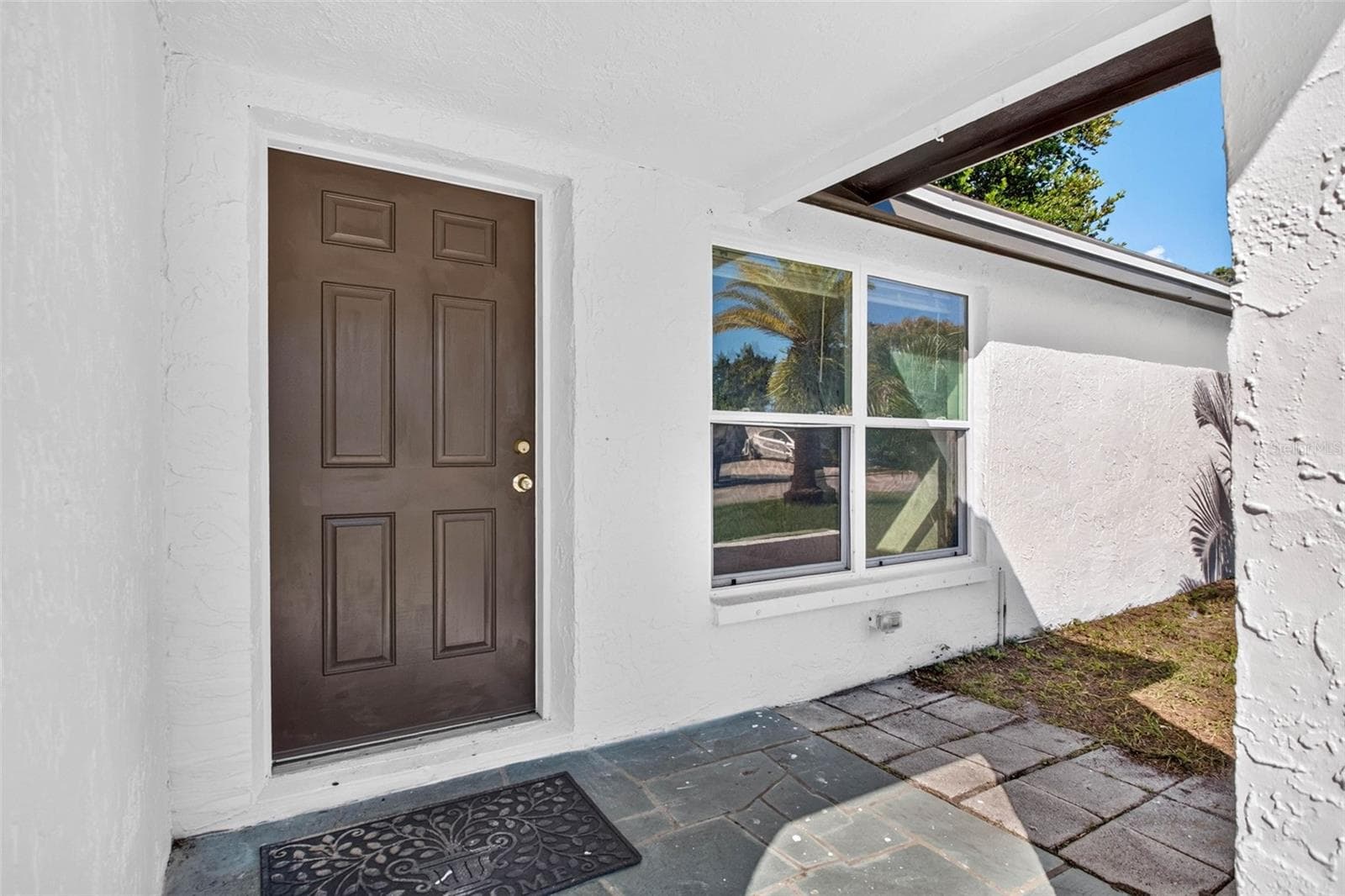 Single Family Residence at 9831 RAINBOW LN, PORT RICHEY, photo 2 of 24